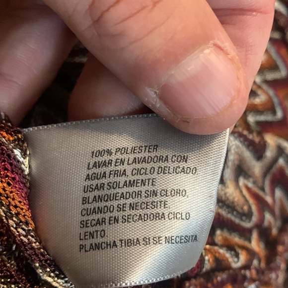 Beautiful design worthington top like new - Picture 9 of 9